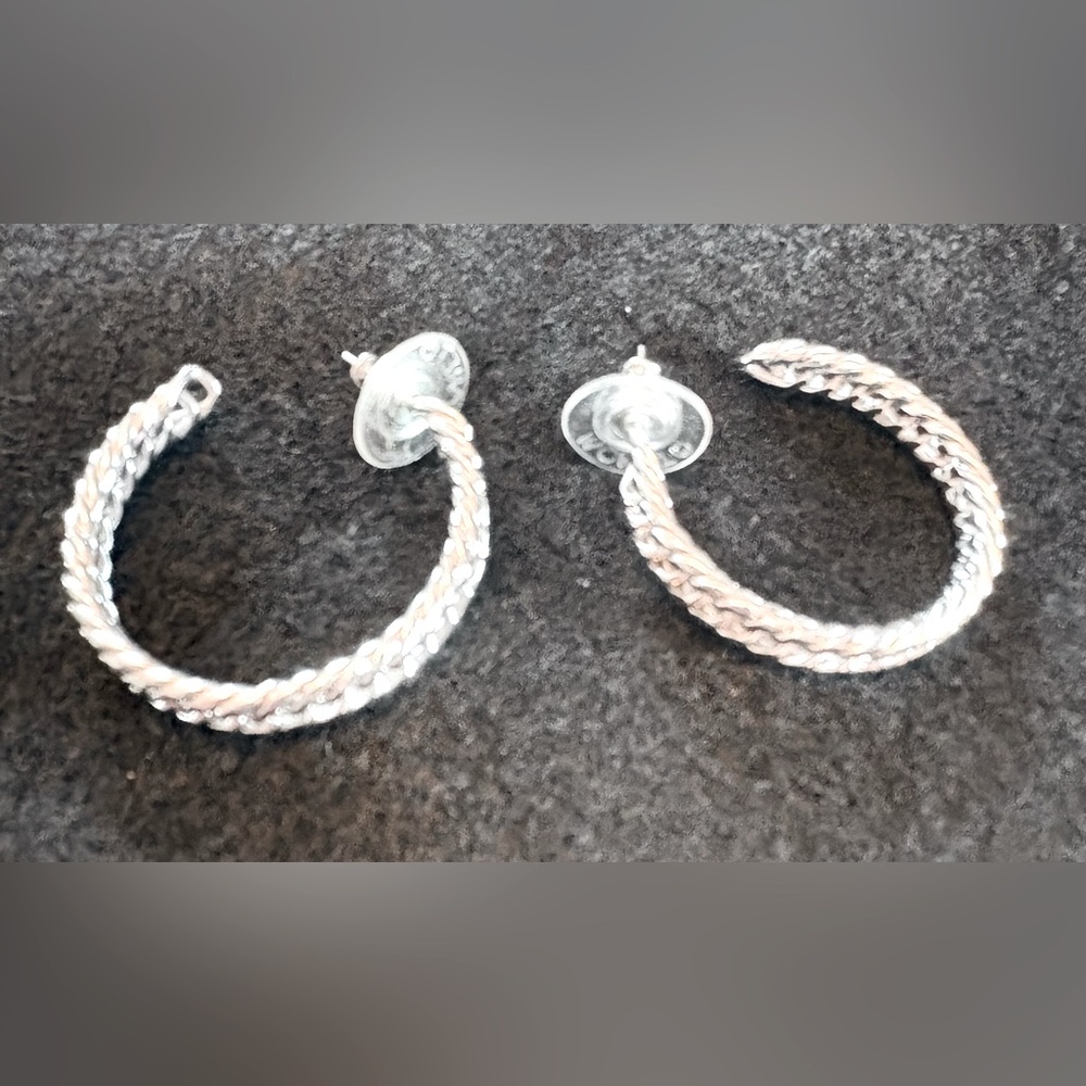 MONET Hoops